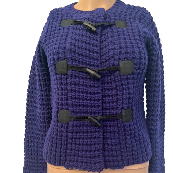 ⭐️ Theory Toggle Knit Sweater - Picture 9 of 10